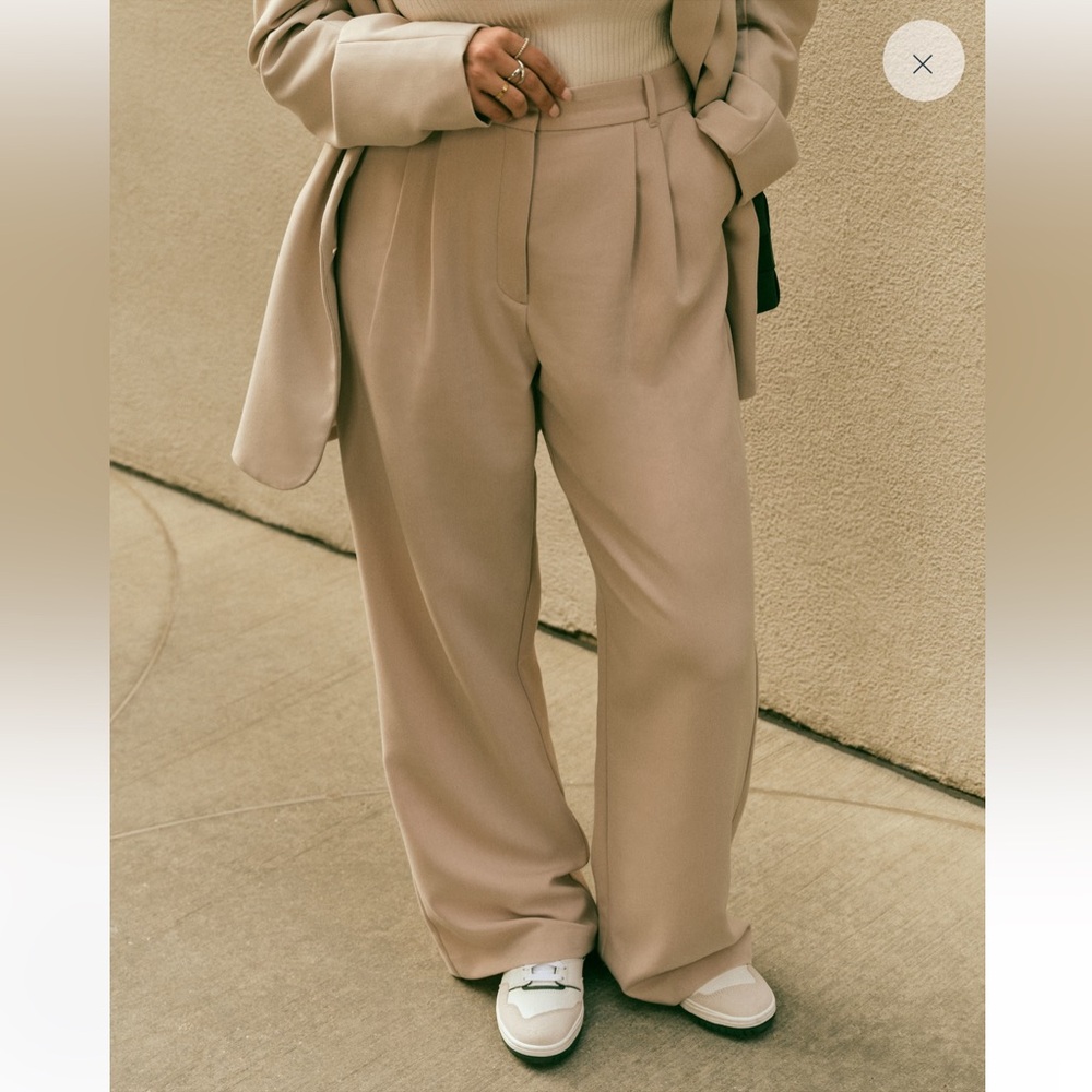 A&F Sloane Tailored Wide Leg Pant